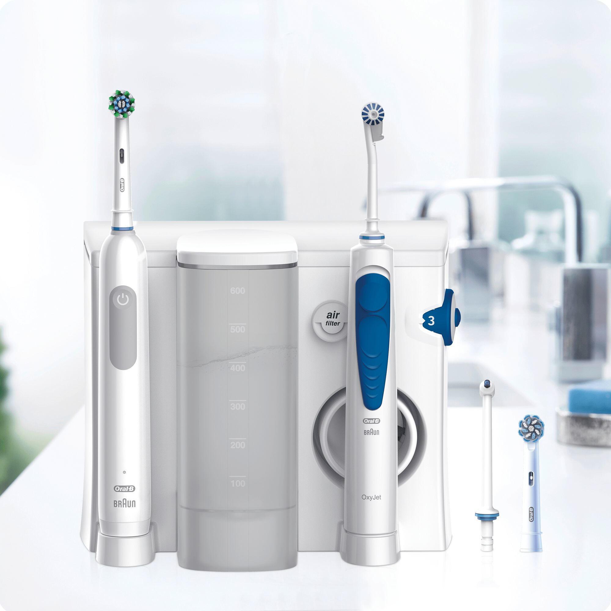 Oral-B Zahnbürste Oral Health Center und Pro 1 / 840825 Blau, Weiß