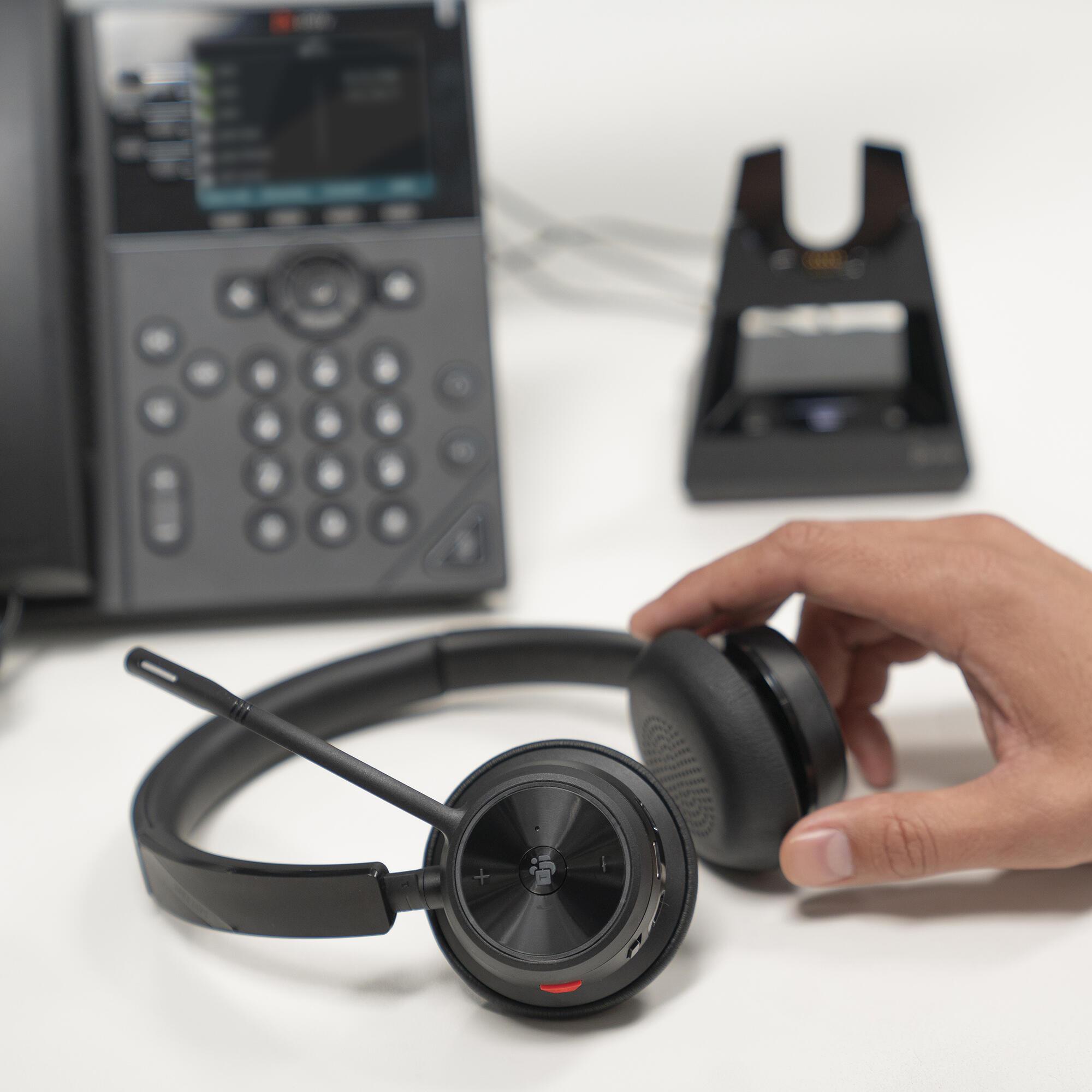 Plantronics/Poly Auriculares Voyager 4320-M / 7Y211AA Negro