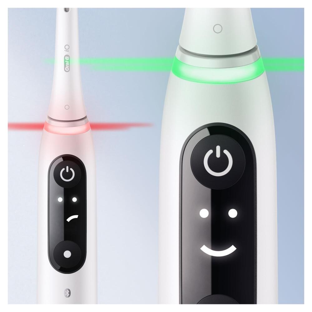 Oral-B Spazzolino da denti IO6W / 4210201445234 Bianco