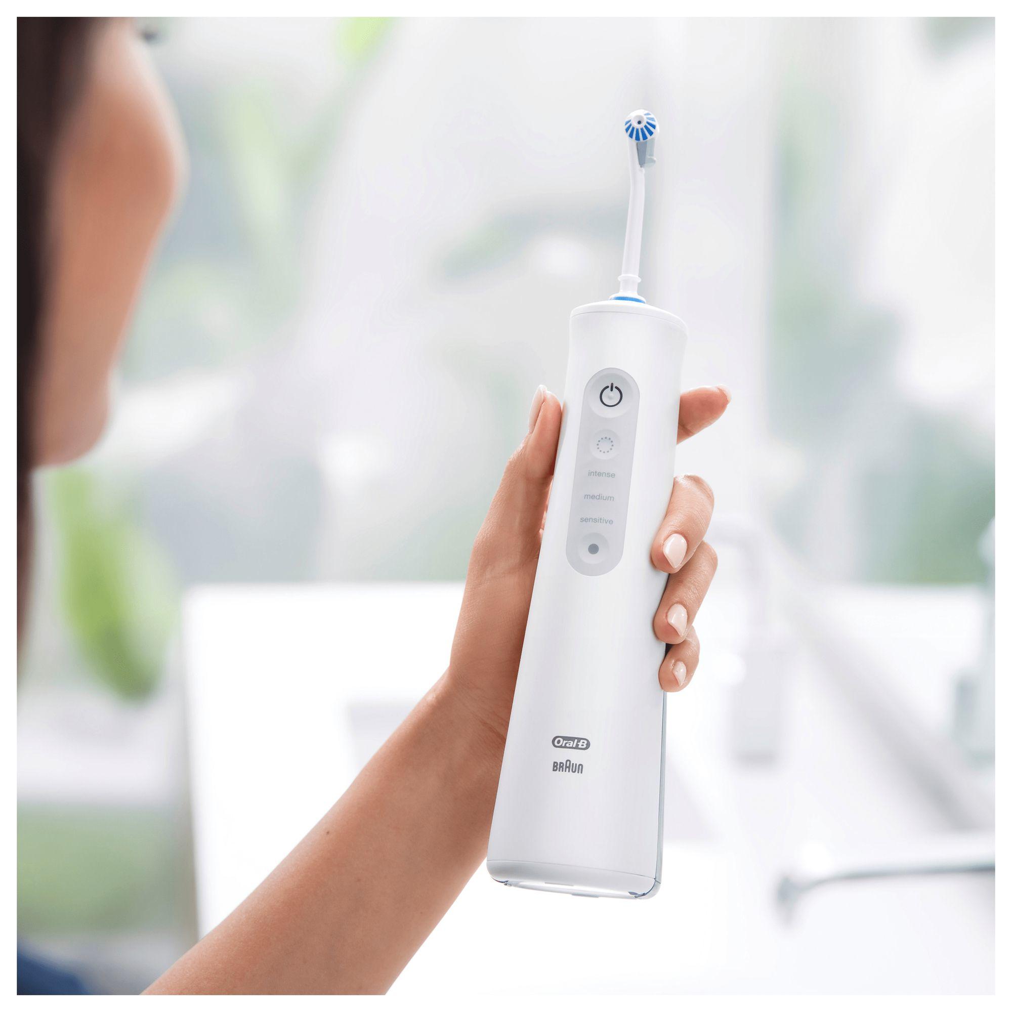 Oral-B Irrigador bucal AquaCare 6 / 4210201436294 Blanco
