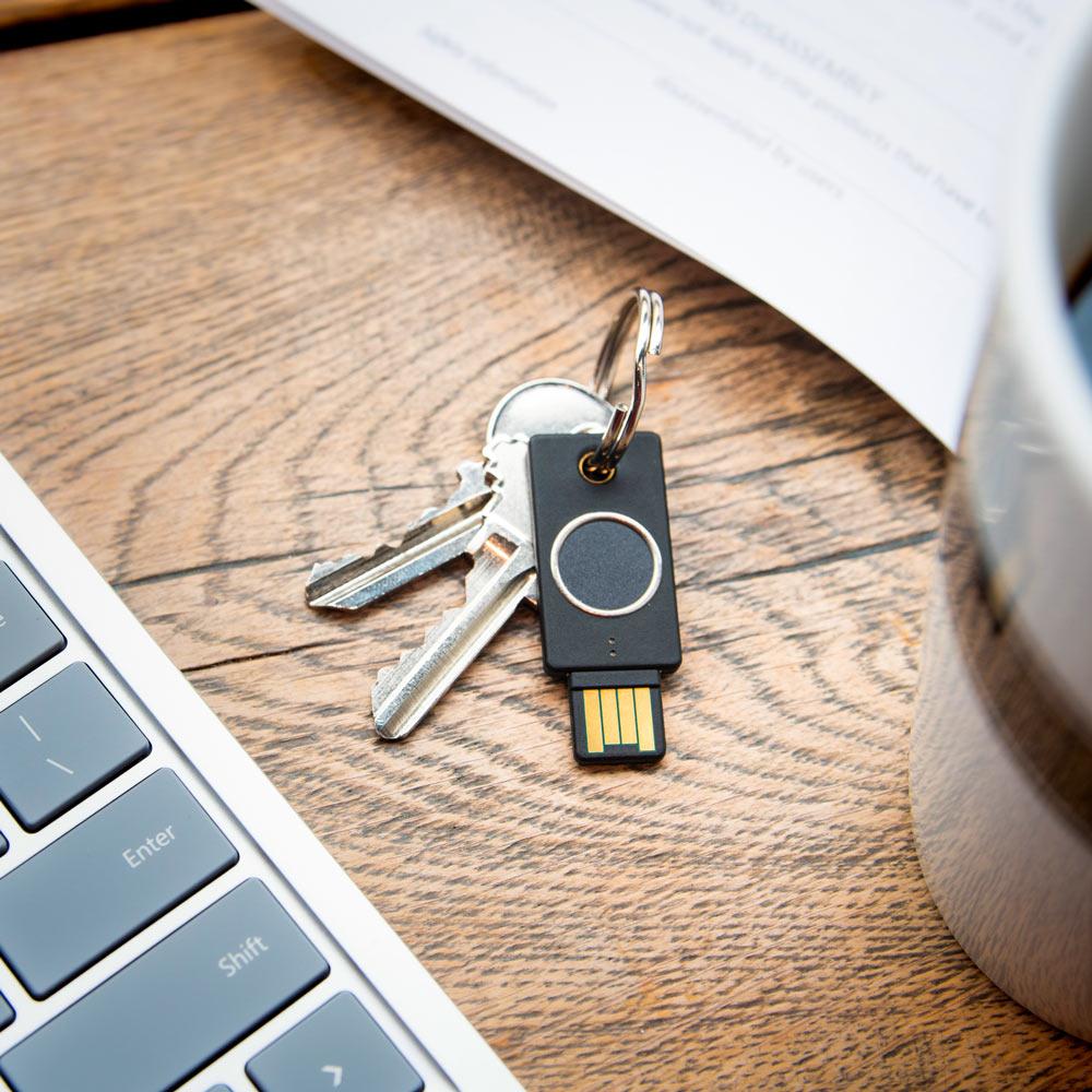 Yubico Sicherheitsschlüssel YubiKey Bio FIDO / 100942 Schwarz