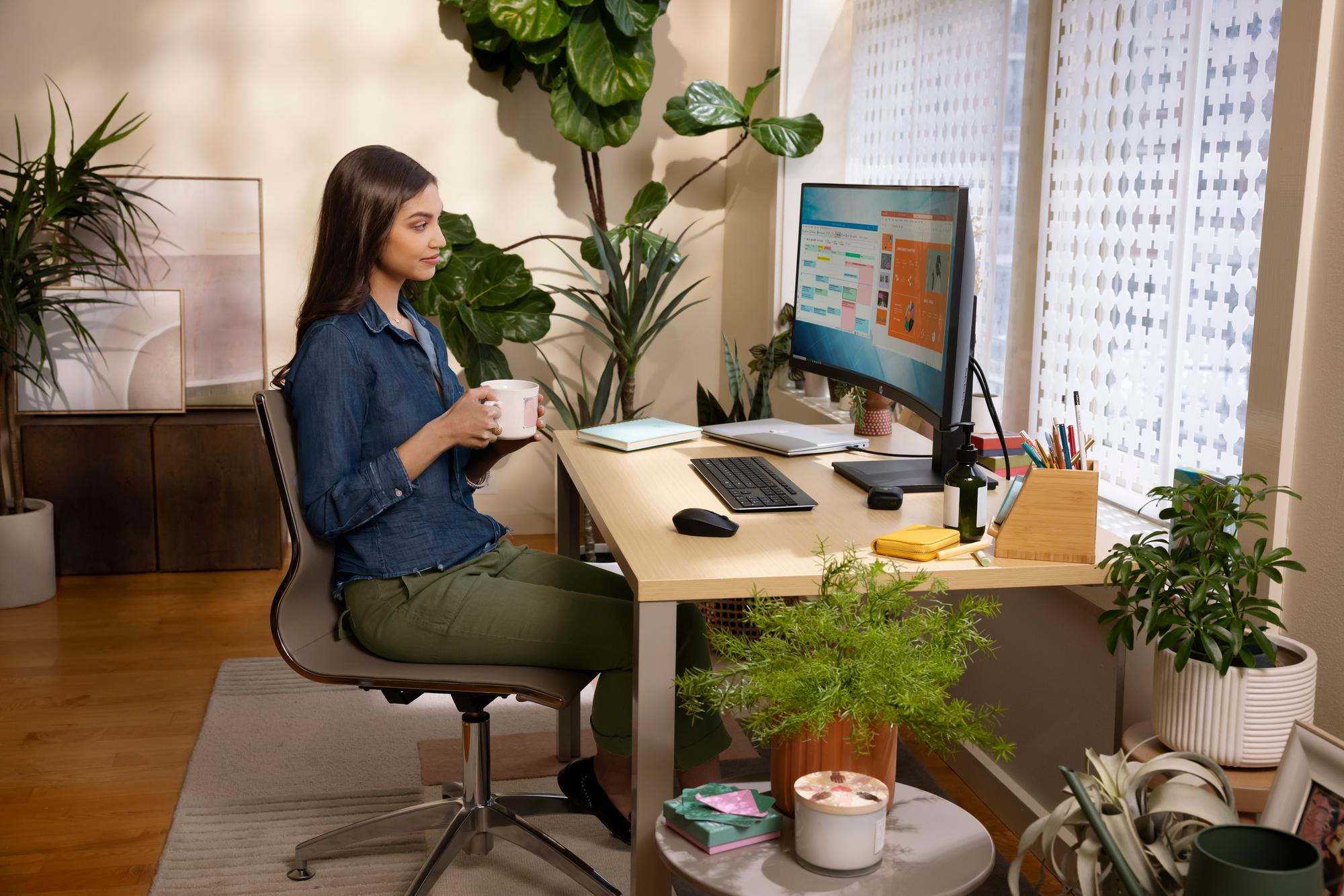 HP Moniteur P34hc G4 / 21Y56AA#ABB Noir 86,4 cm (34")