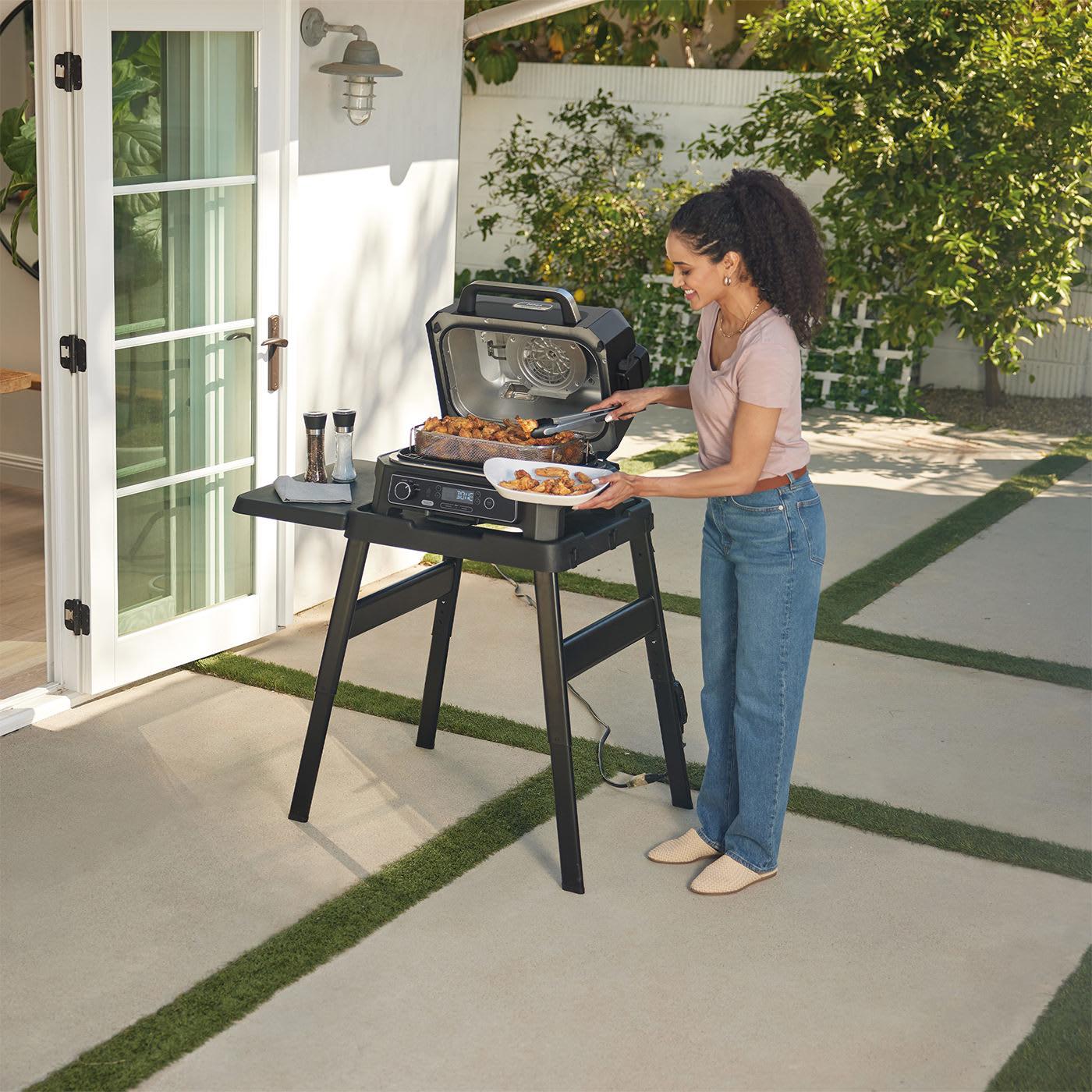 SharkNinja elektrischer Grill Ninja Woodfire Pro XL / OG850EU Schwarz, Grau