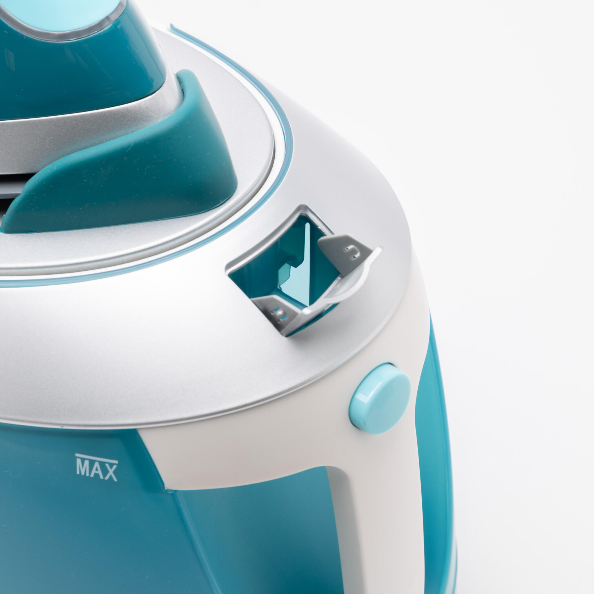 TORNADO Steam ironing station TSS-2400D White, blue