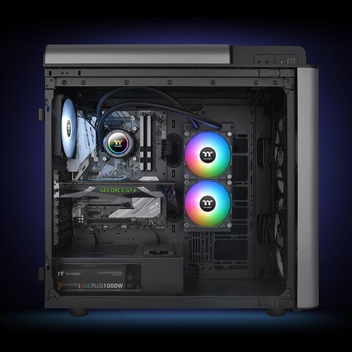 Thermaltake Wasserkühlung TH240 ARGB Sync V2 / CL-W361-PL12SW-A Schwarz