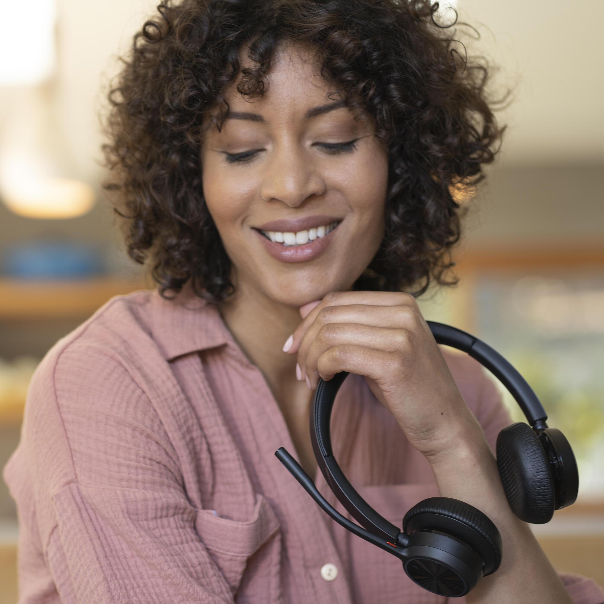 Plantronics/Poly Auriculares Voyager 4320-M / 7Y211AA Negro