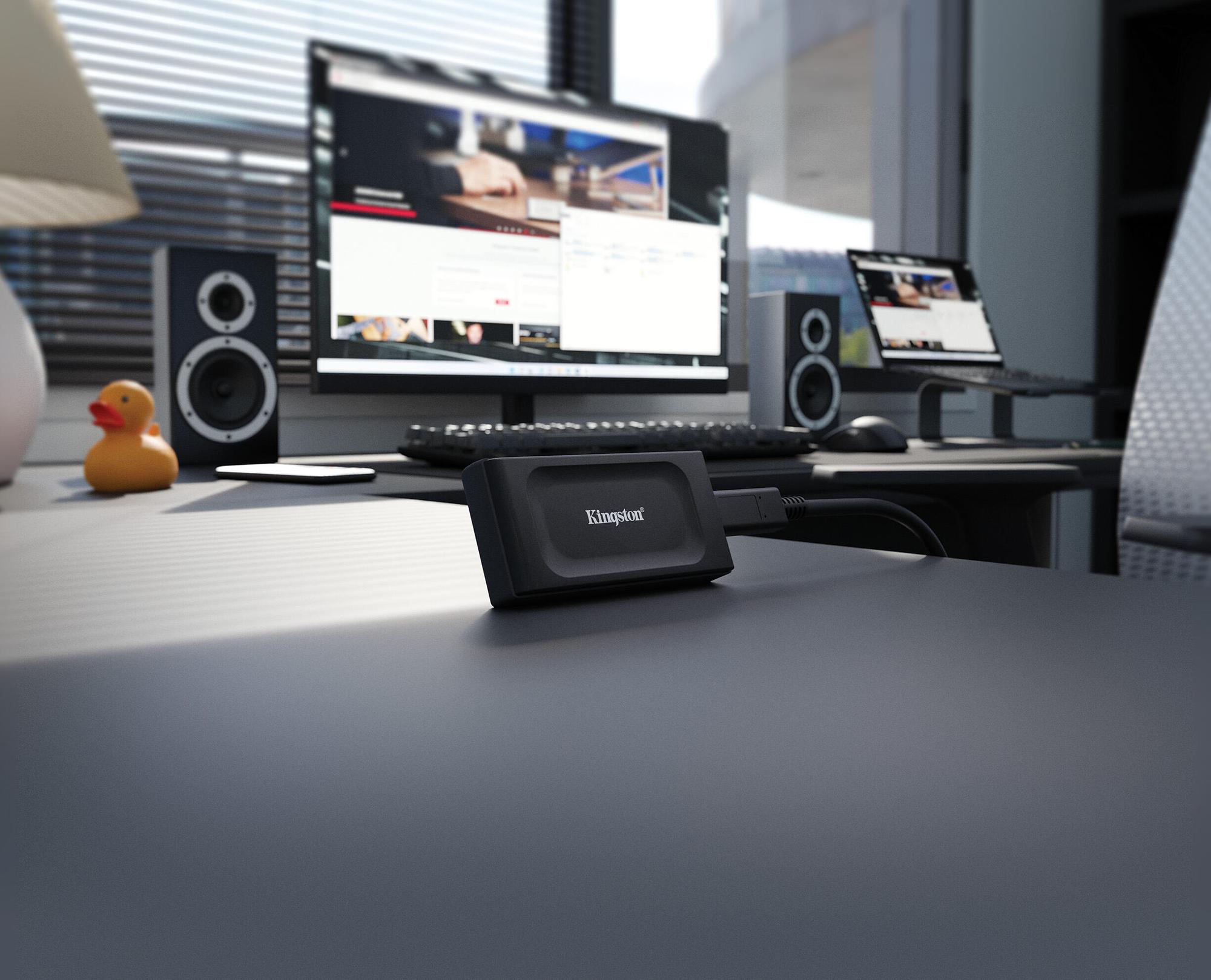 Kingston External SSD XS1000 - 2 TB / SXS1000/2000G Black