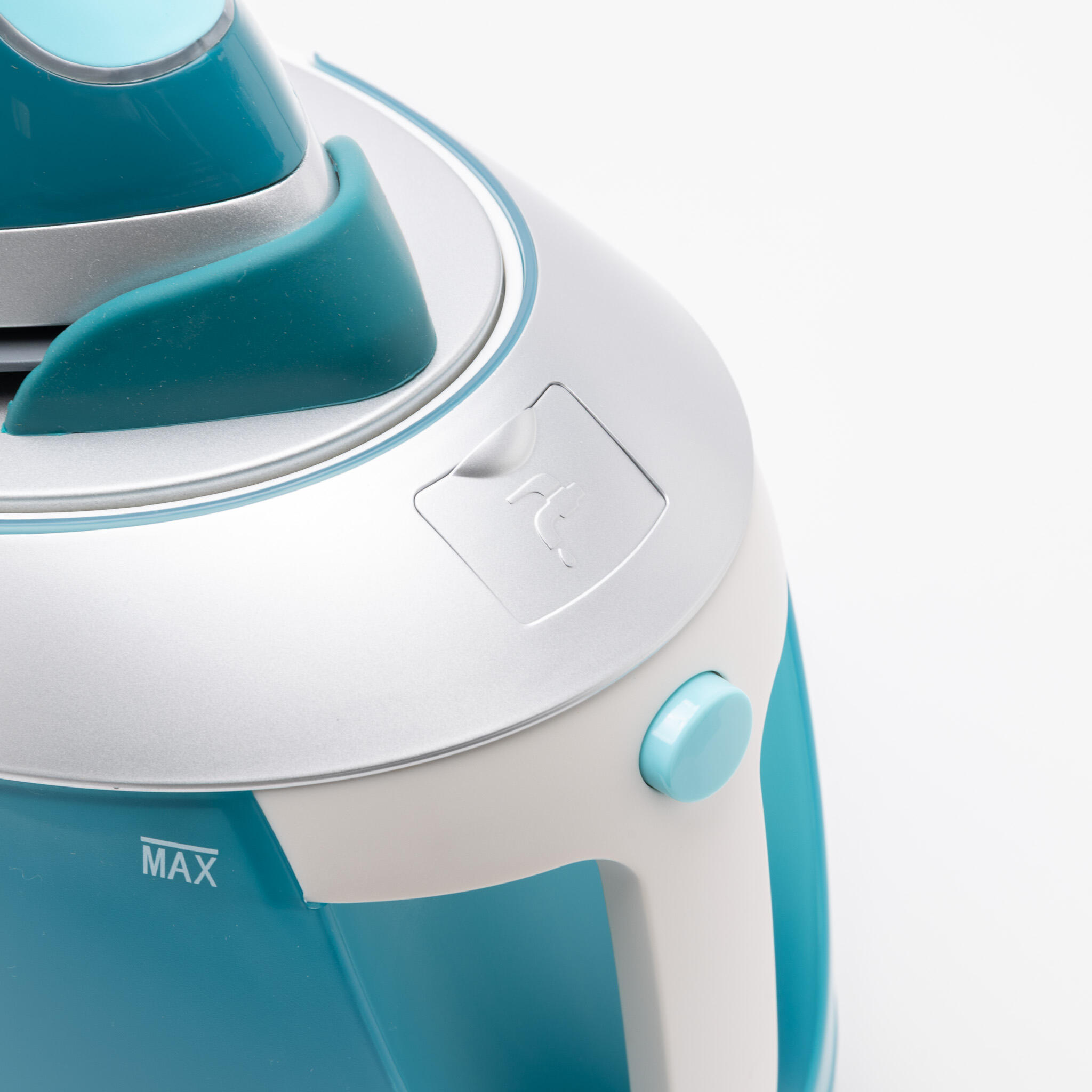 TORNADO Steam ironing station TSS-2400D White, blue