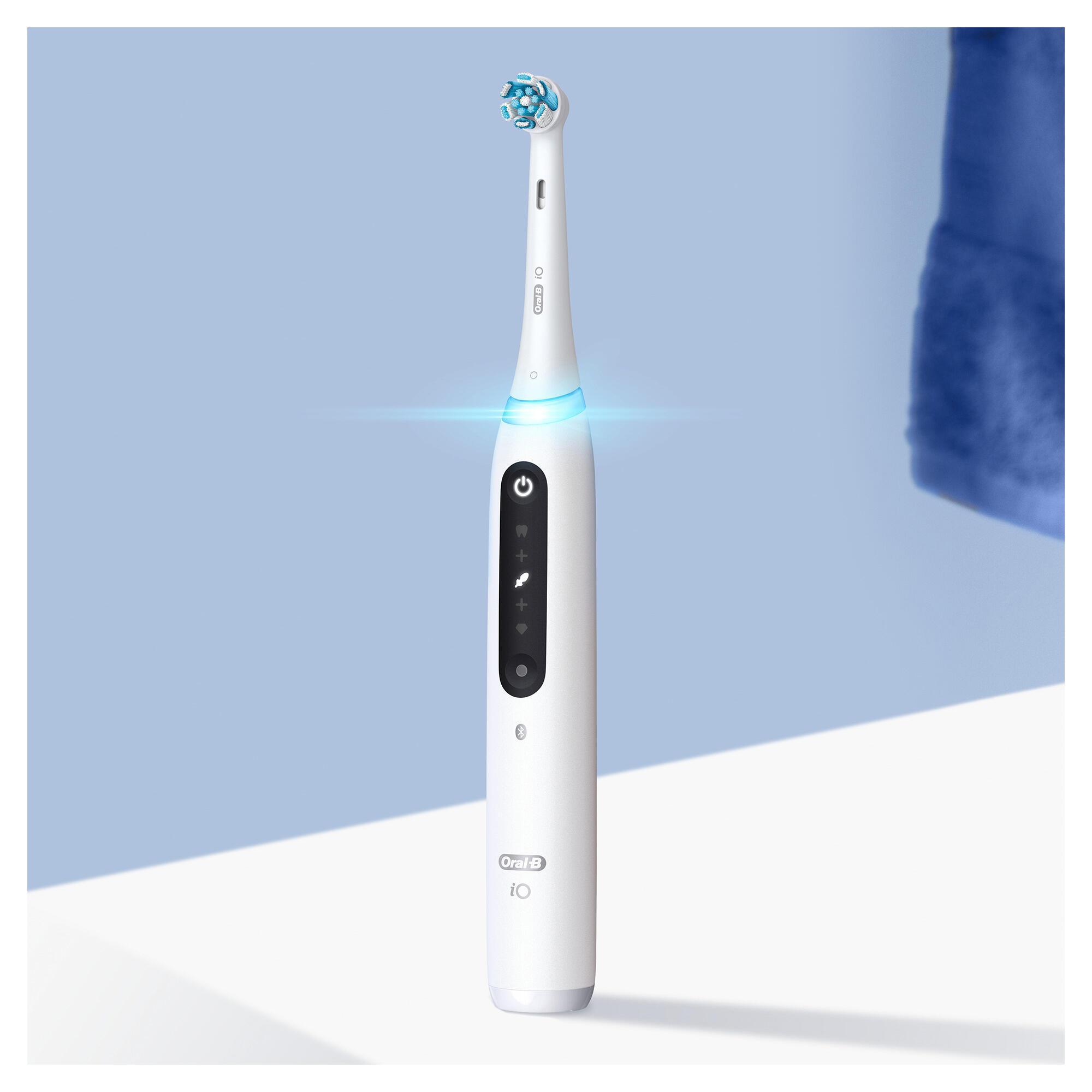 Oral-B Zahnbürste iO5 / 415060 Weiß