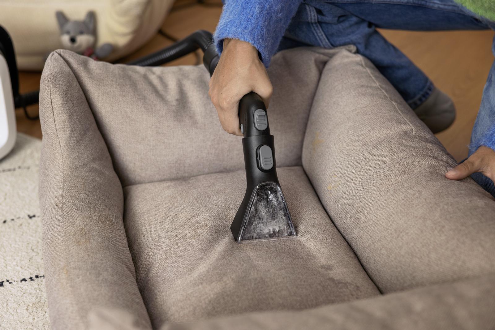 Kärcher Teppichreinigungsmaschine SE 3 Compact Home EU / 1.081-530.0 Mehrfarbig