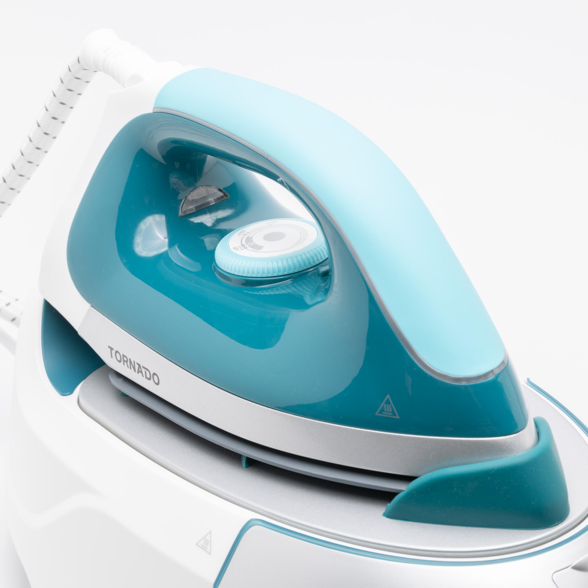 TORNADO Steam ironing station TSS-2400D White, blue