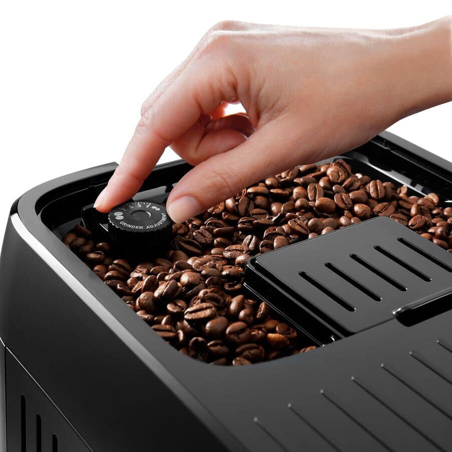 De’Longhi Macchina da caffè completamente automatica Magnifica Plus / ECAM320.70.TB Nero, grigio