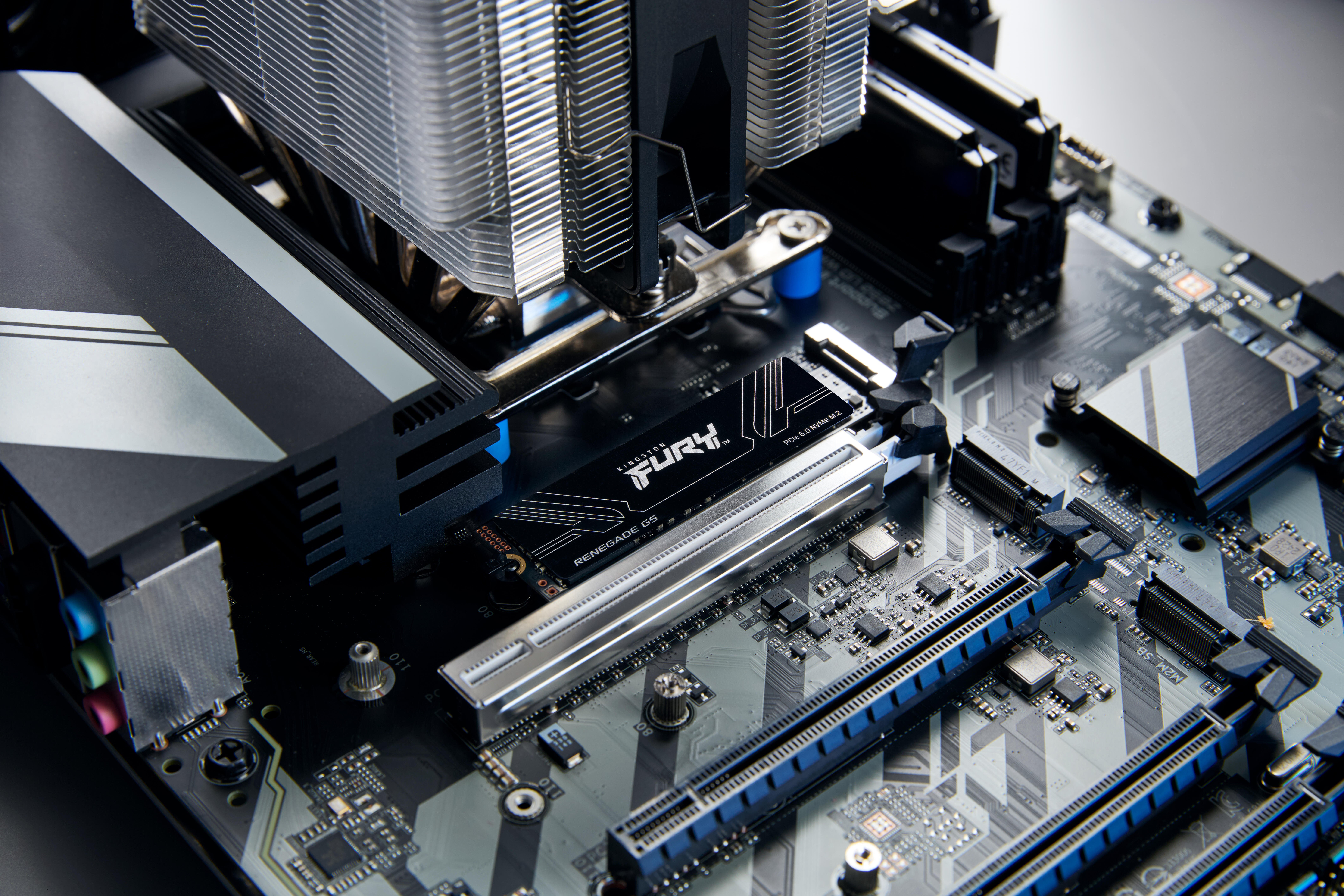 Kingston Fury Renegade 5.0 2048GB / SFYR2S/2T0