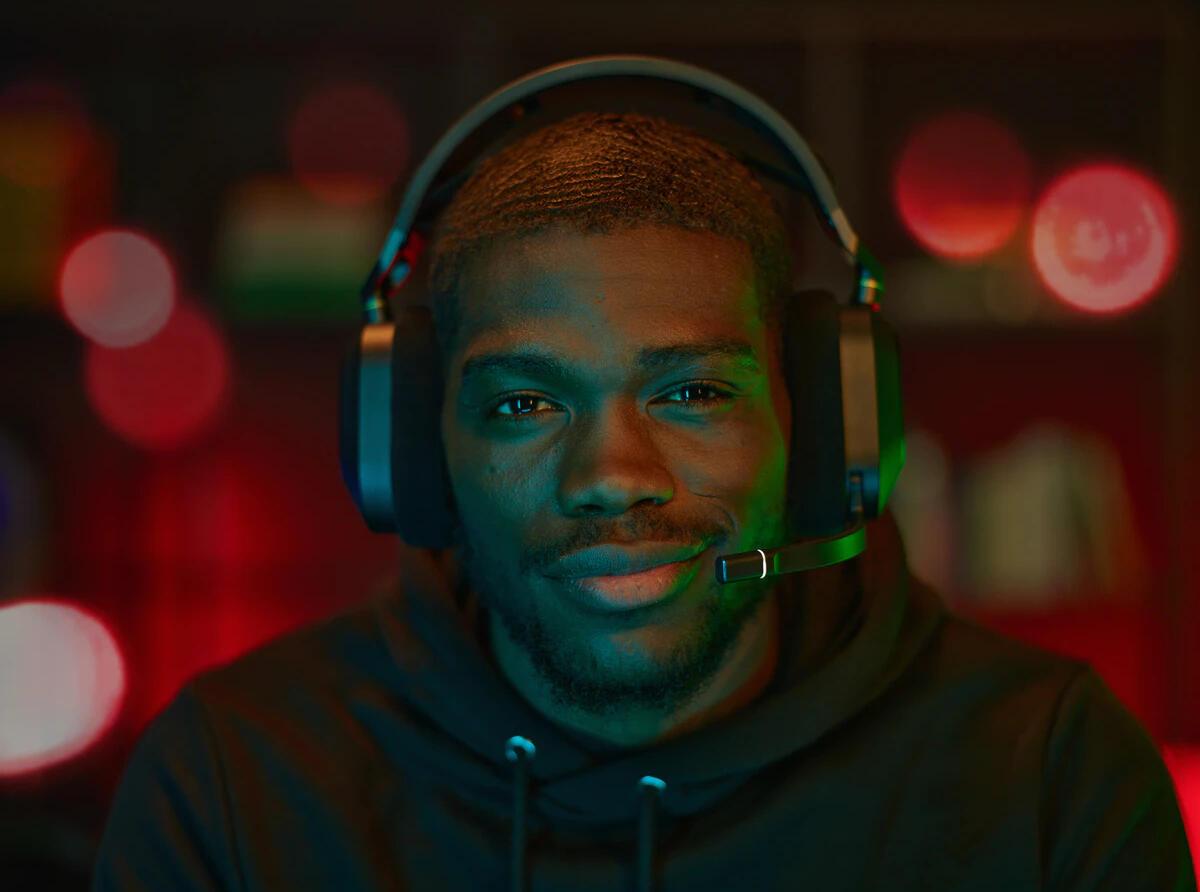 Corsair Auriculares HS80 Wireless / CA-9011235-EU Negro