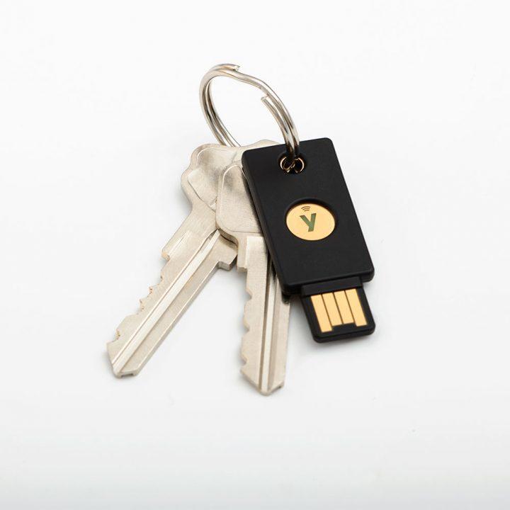 Yubico Sicherheitsschlüssel YubiKey 5 NFC / 100870 Schwarz