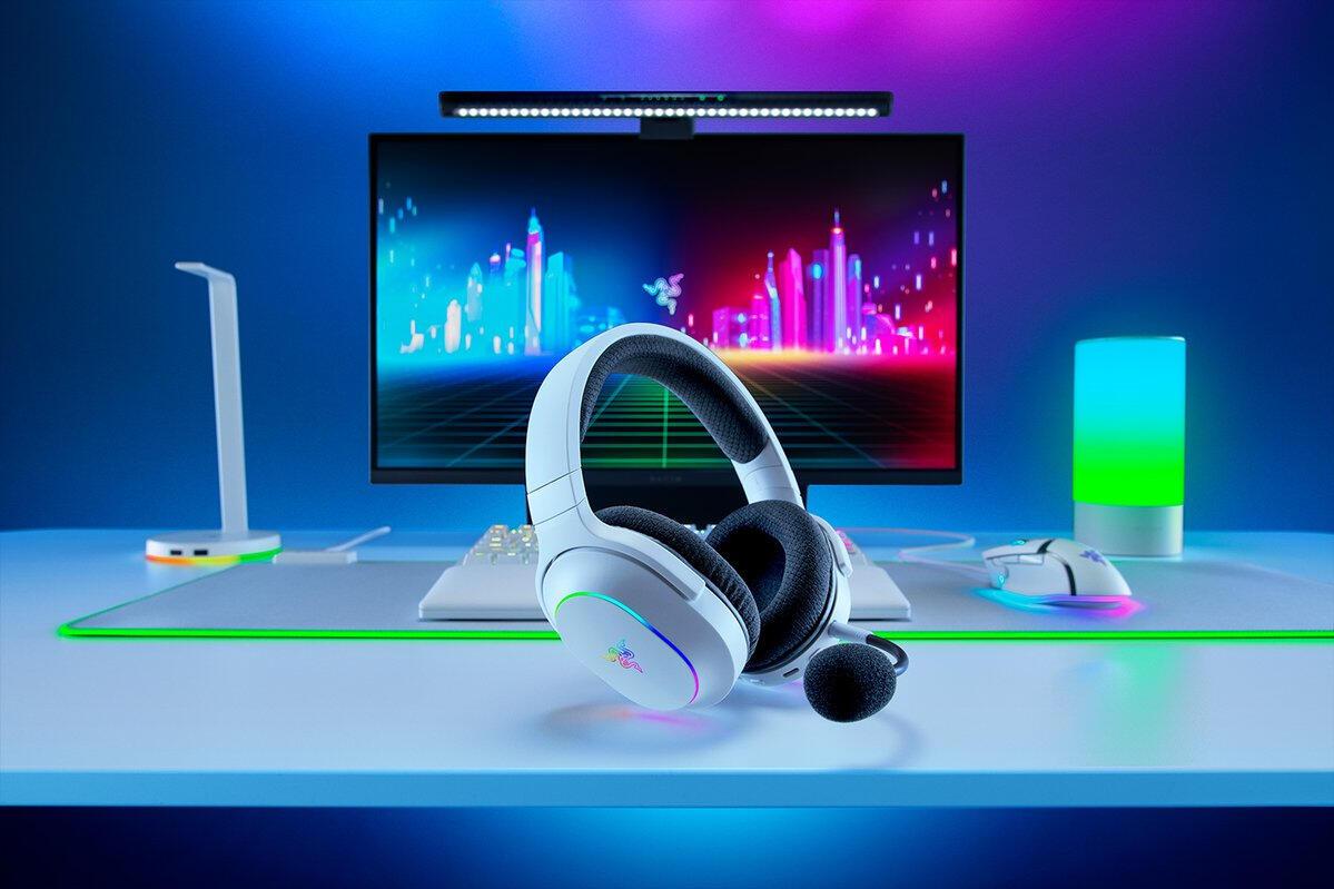 Razer Headset Barracuda X Chroma / RZ04-05220200-R3M1 Schwarz, Weiß