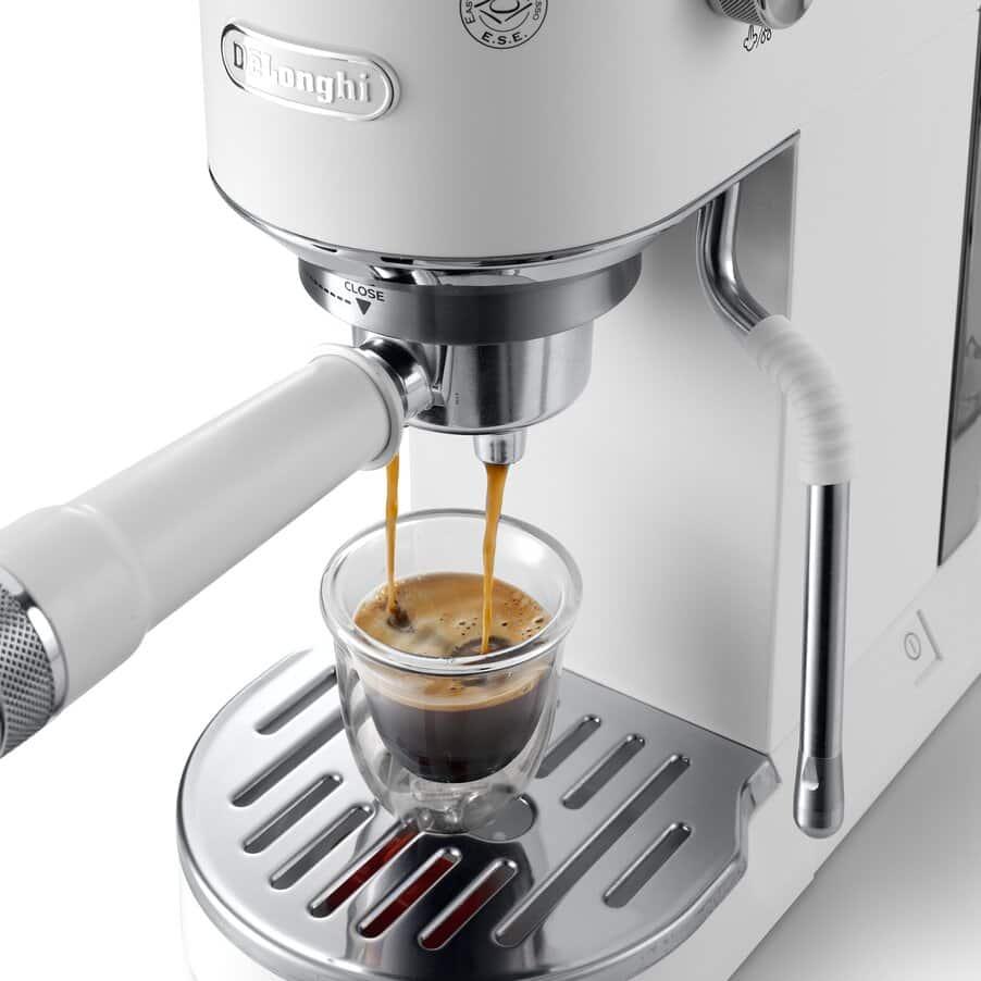 De’Longhi Portafilter machine Dedica Duo / EC890.WI White