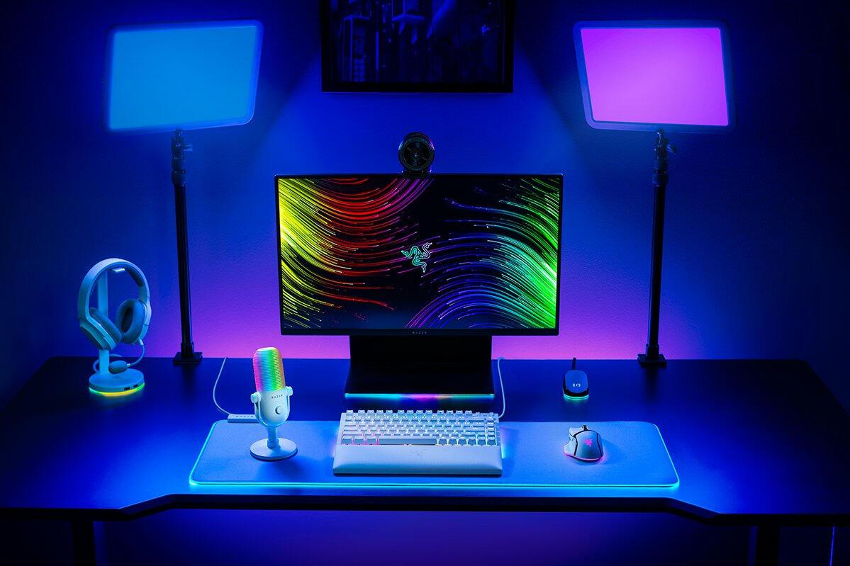 Razer Micro Seiren V3 Chroma / RZ19-05060200-R3M1 Blanc
