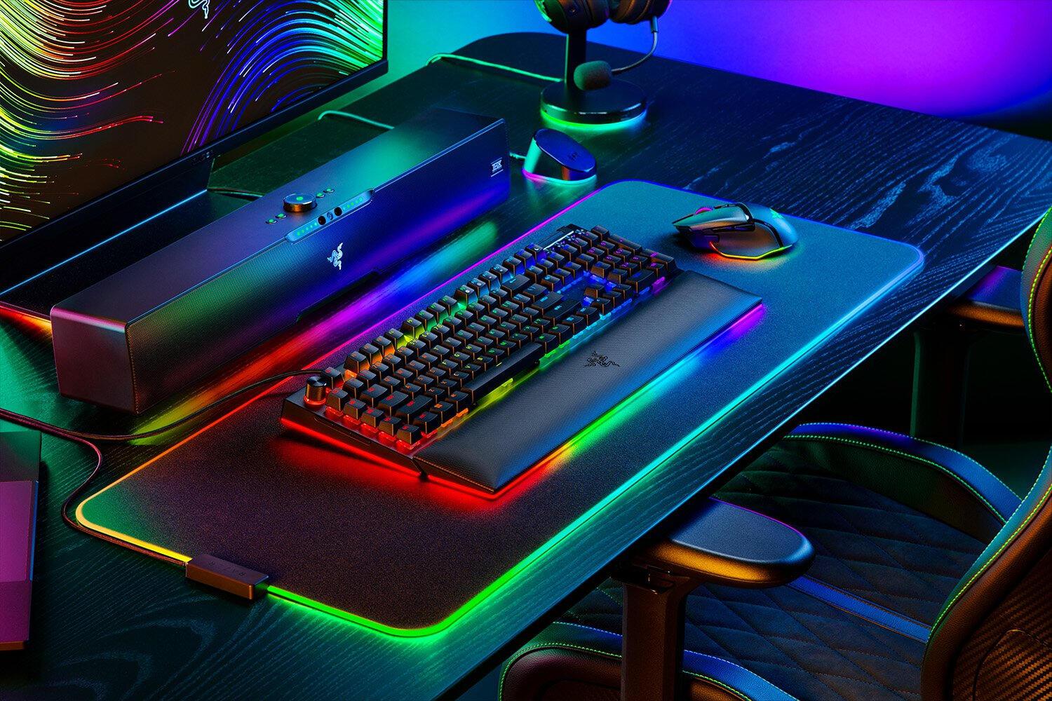 Razer Tastiera BlackWidow V4 Pro / RZ03-04680100-R3M1 Nero
