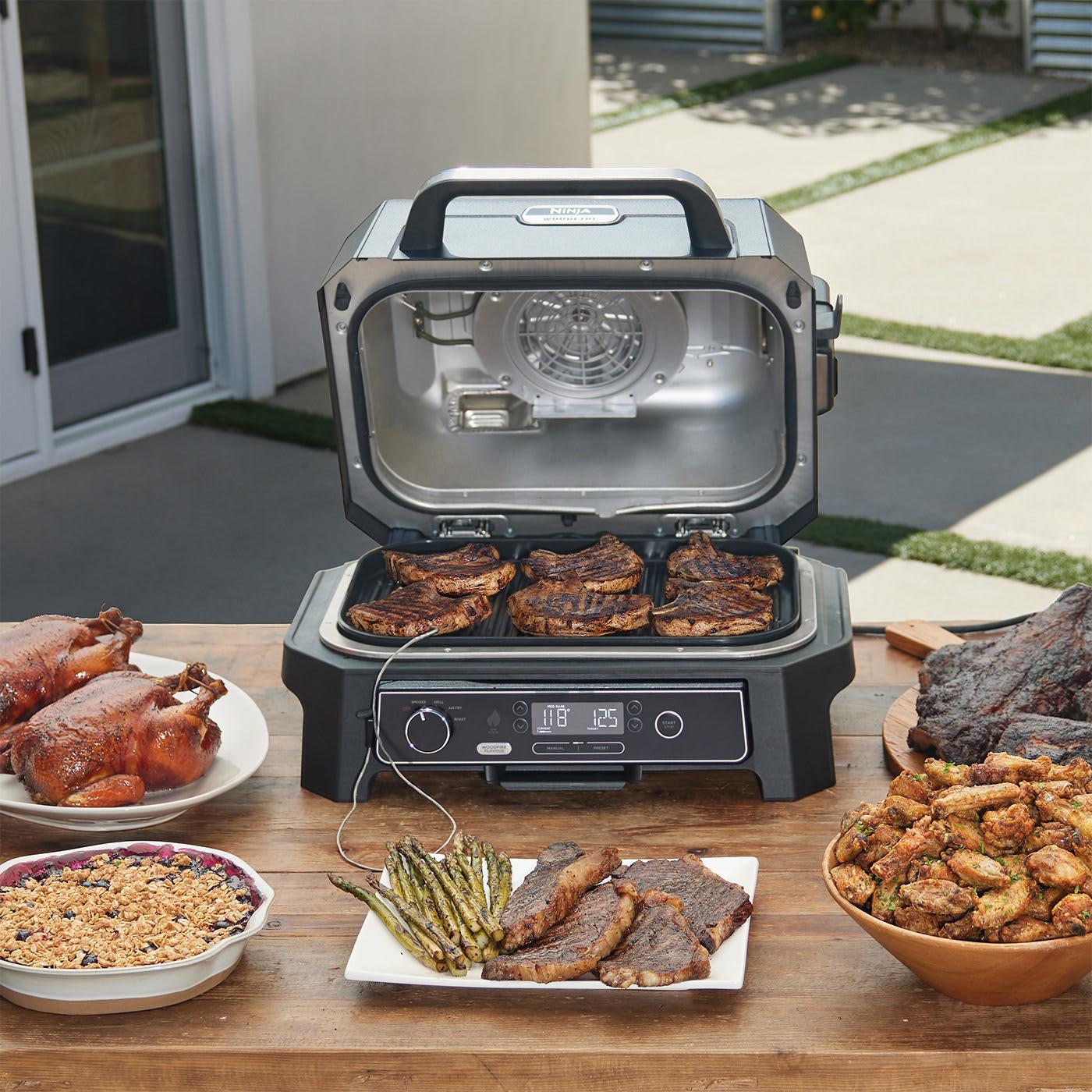 SharkNinja elektrischer Grill Ninja Woodfire Pro XL / OG850EU Schwarz, Grau