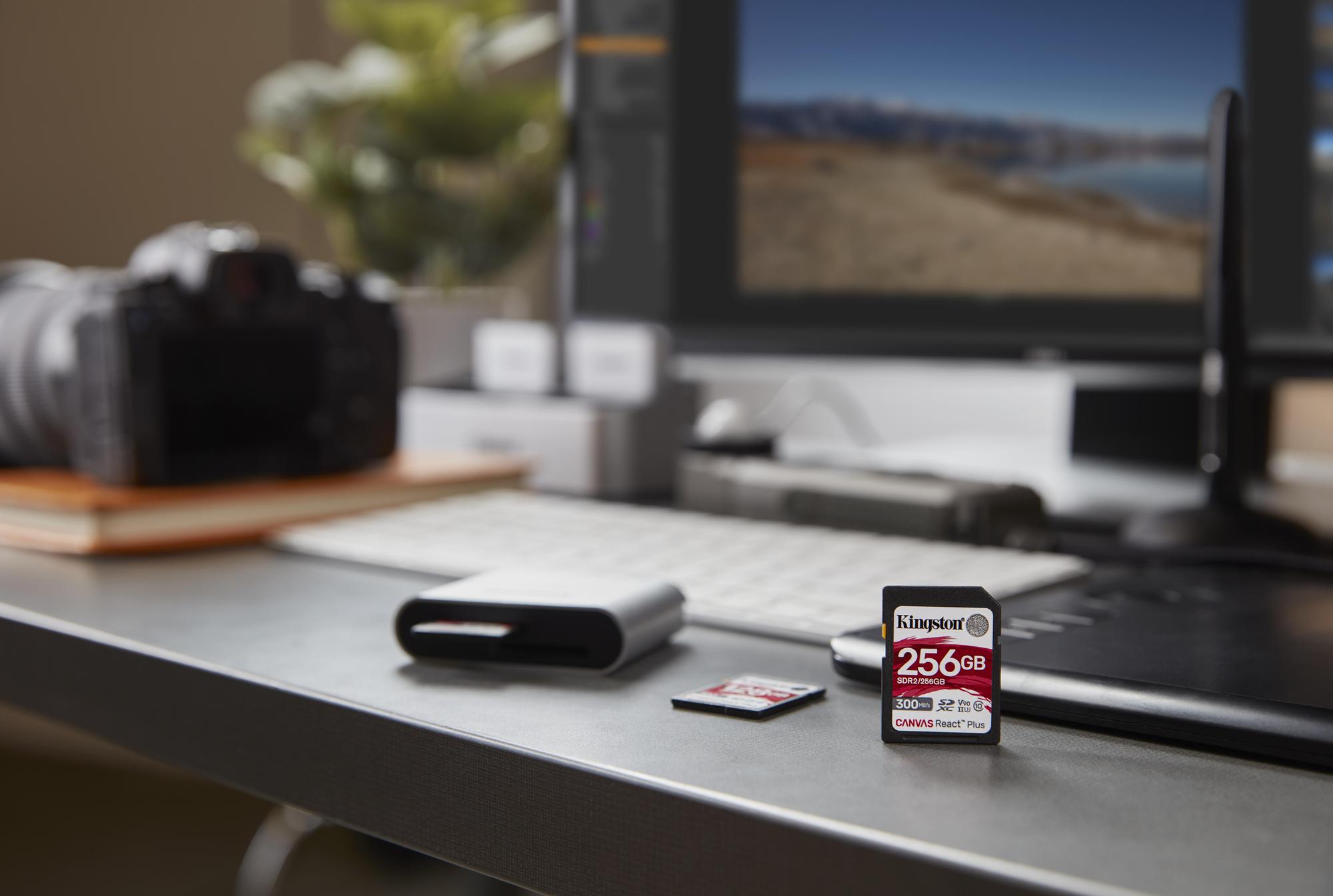 Kingston Scheda SD Canvas React Plus 256GB V90 / SDR2/256GB Nero
