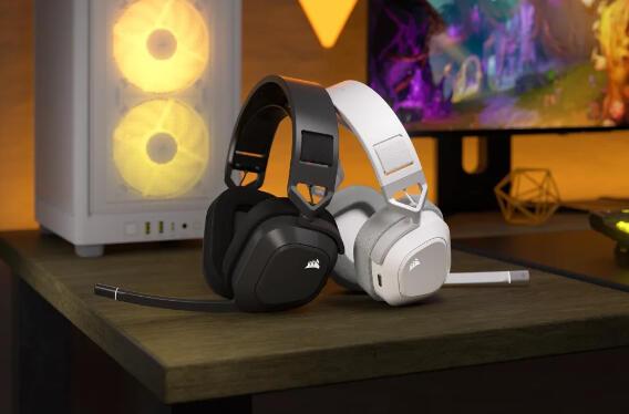 Corsair Auriculares HS80 Max / CA-9011296-EU Blanco