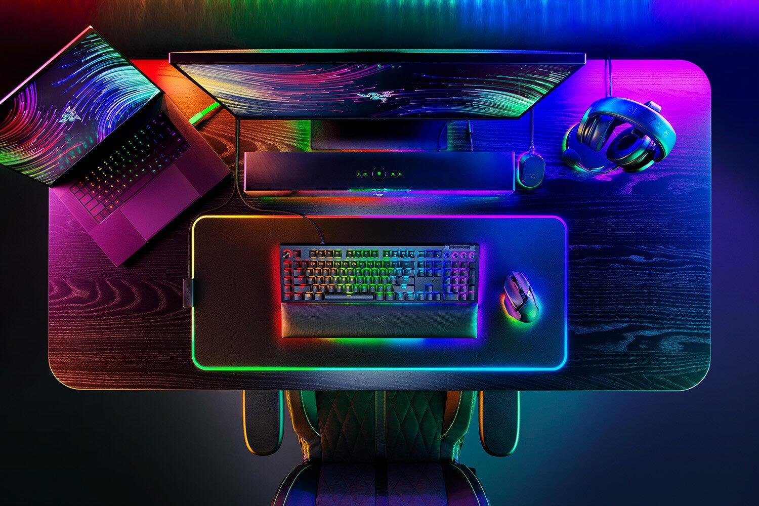 Razer Tastiera BlackWidow V4 Pro / RZ03-04680100-R3M1 Nero