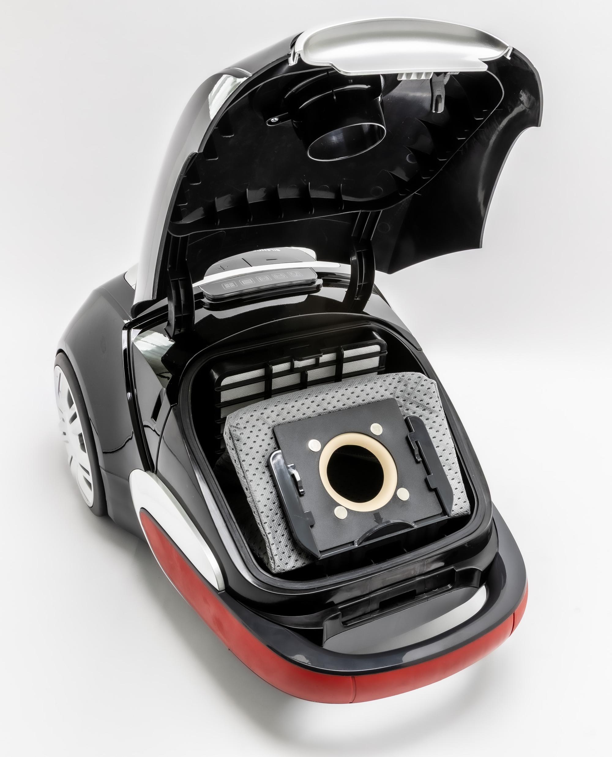 TORNADO Staubsauger VCBKC800BC Schwarz, Rot