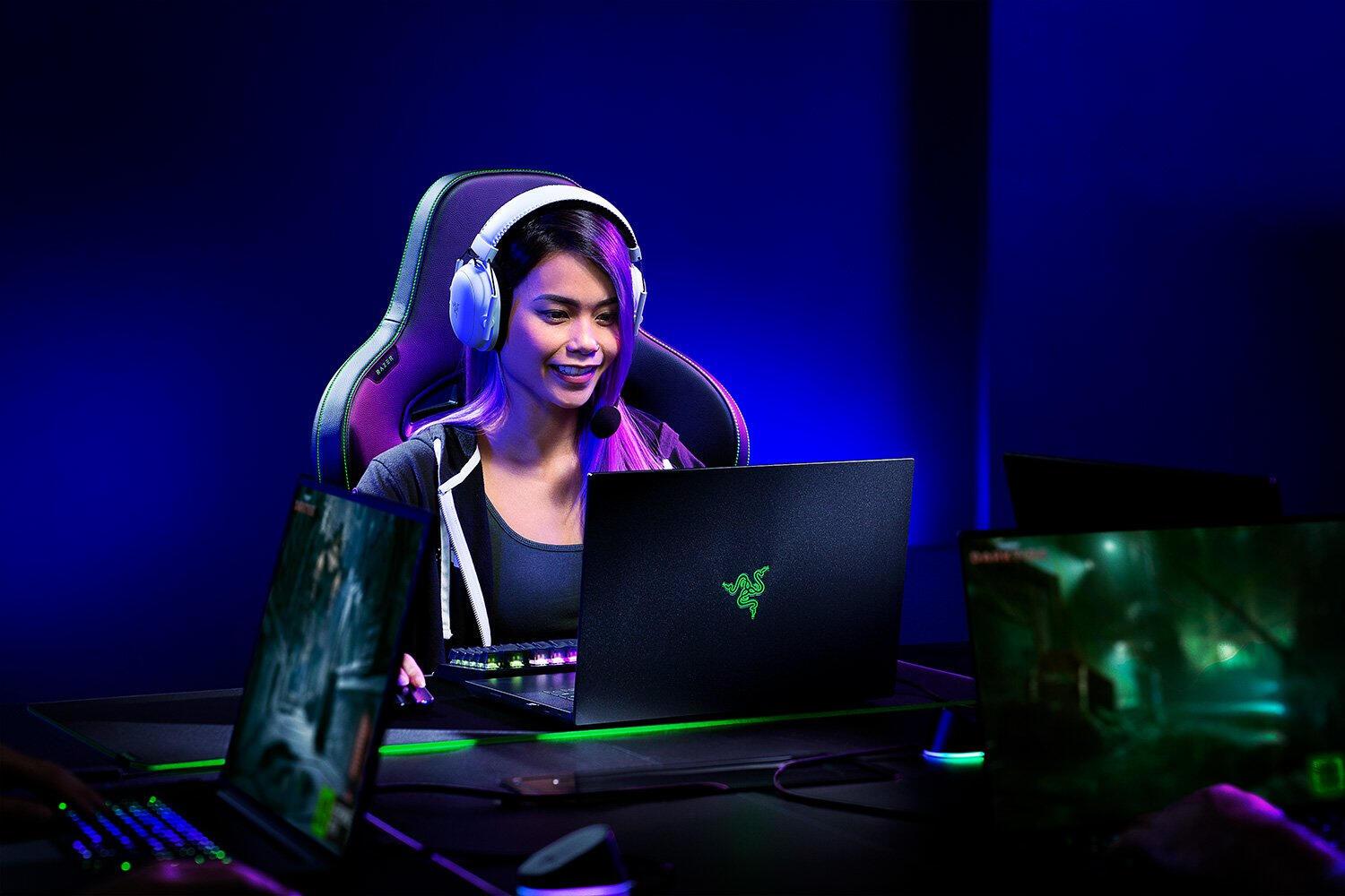 Razer Auriculares BlackShark V2 Pro 2023 / RZ04-04530200-R3M1 Blanco
