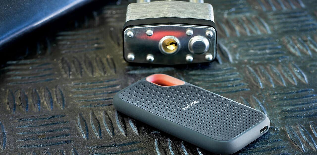 SanDisk External SSD Extreme 1TB / SDSSDE61-1T00-G25 Black